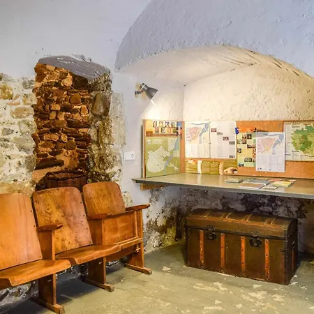 Fruitós Rural En Besalú